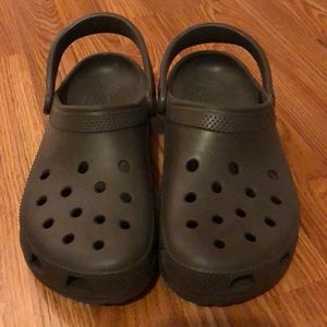 Men’s crocs Size 11